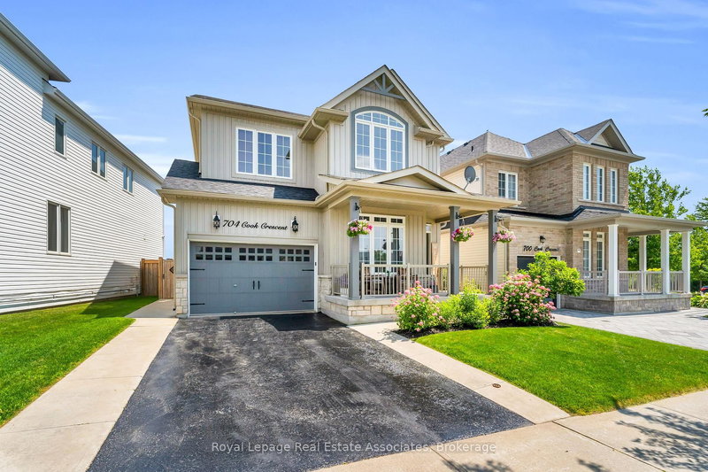 704 Cook Cres, Shelburne, L9V 3V6 | Image 2