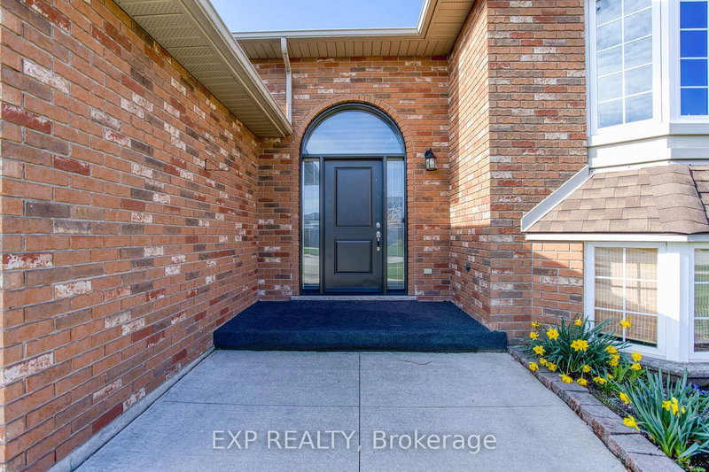 15 Las Rd, West Lincoln, L0R 2A0 | Image 3