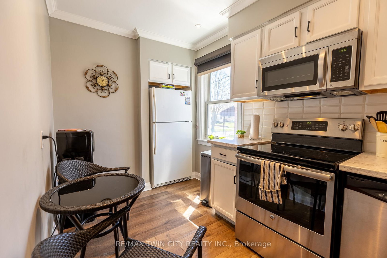 110 Lorne Crescent - Photo 10