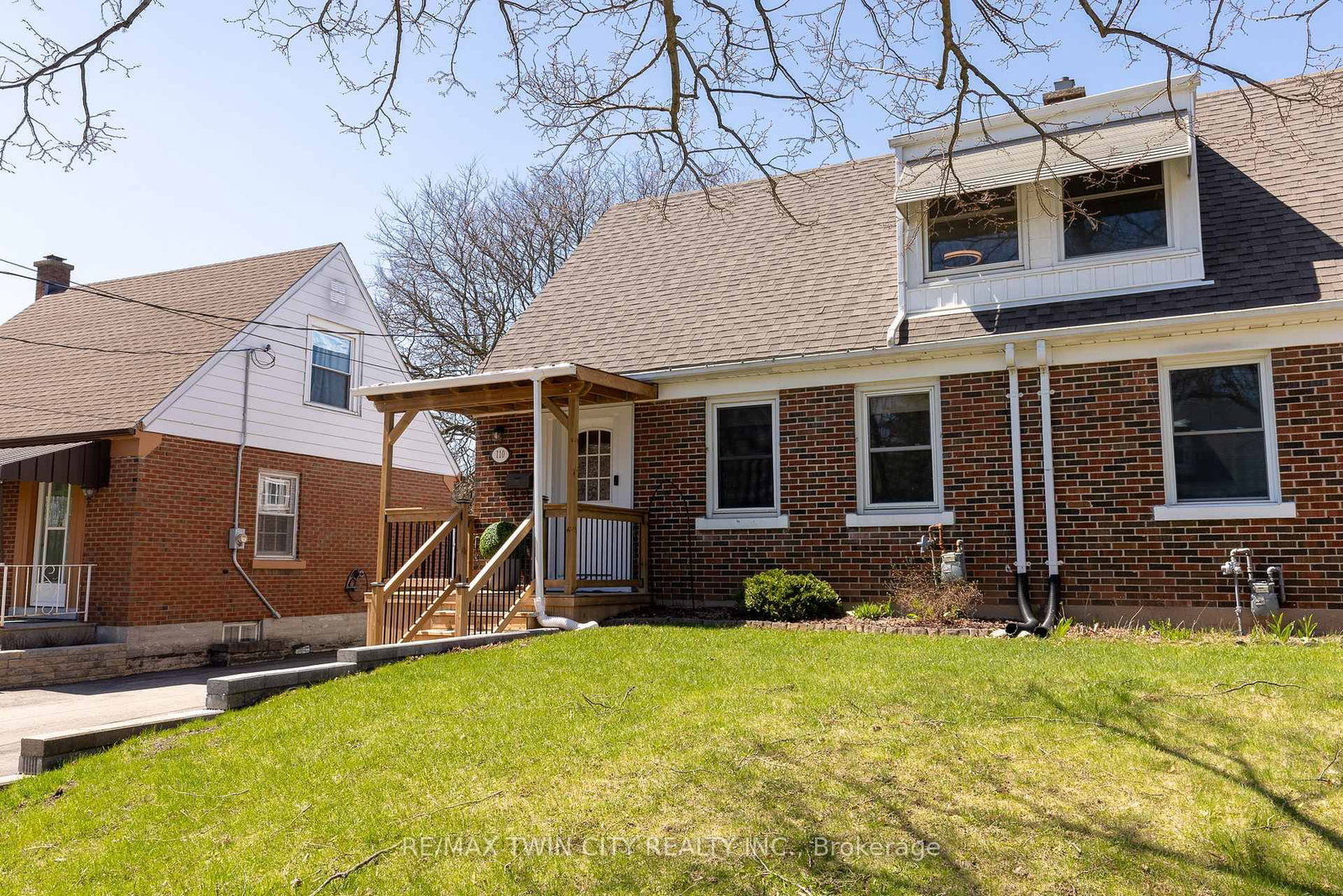 110 Lorne Crescent - Photo 3