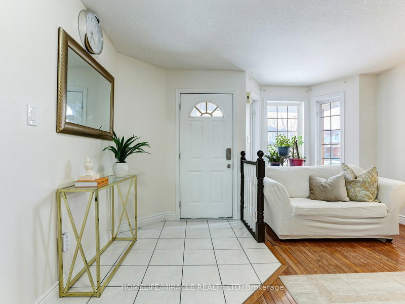 154 Deerpath Dr, Guelph, N1K 1W9 | Image 3