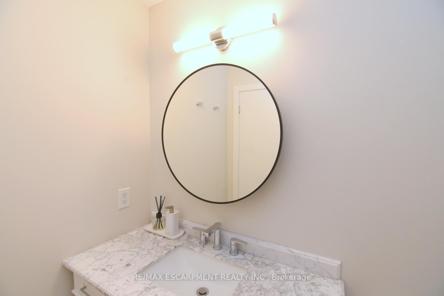 600 North Service Road, Unit 209 - Photo 22