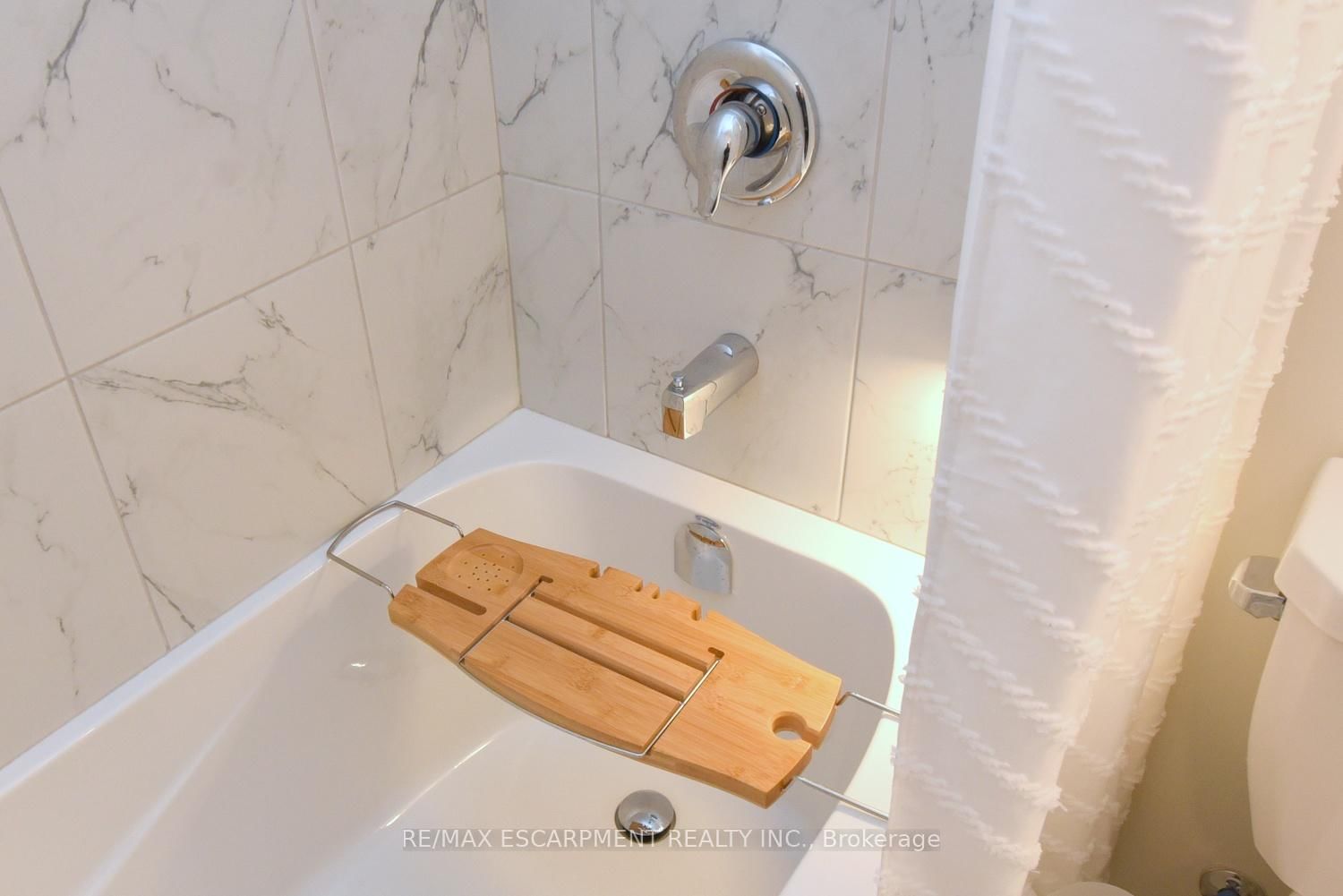 600 North Service Road, Unit 209 - Photo 30