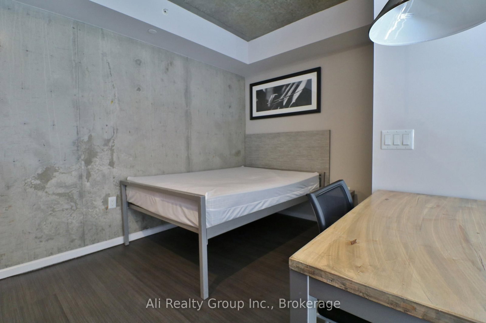 105 Champagne Avenue S, Unit 2701 - Photo 12