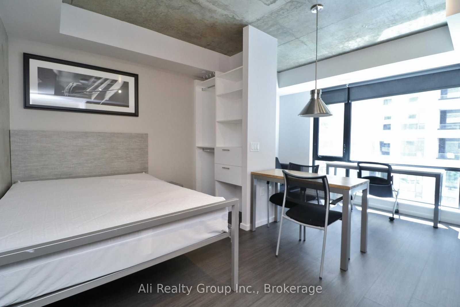 105 Champagne Avenue S, Unit 2701 - Photo 14