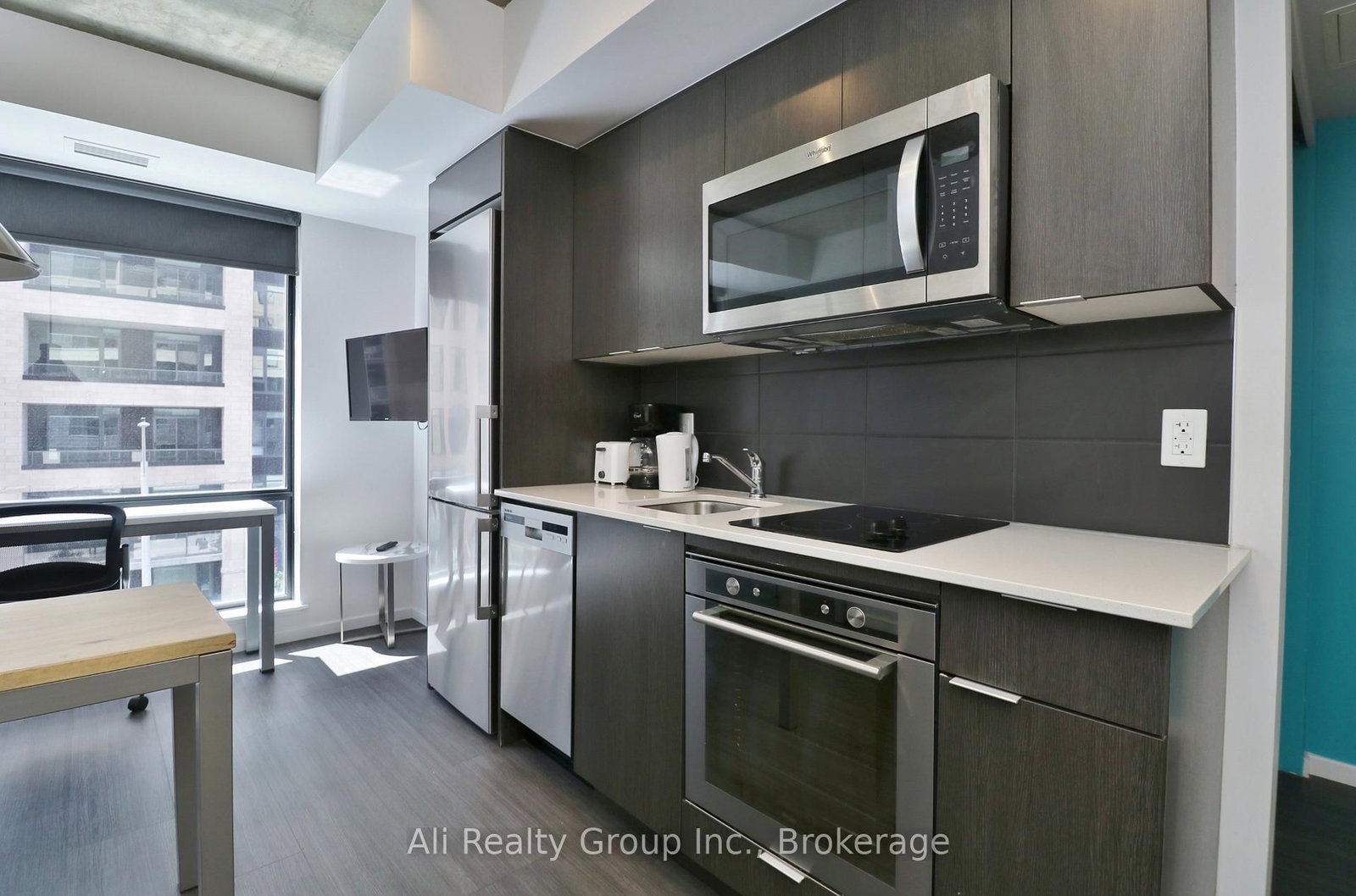 105 Champagne Avenue S, Unit 2701 - Photo 3
