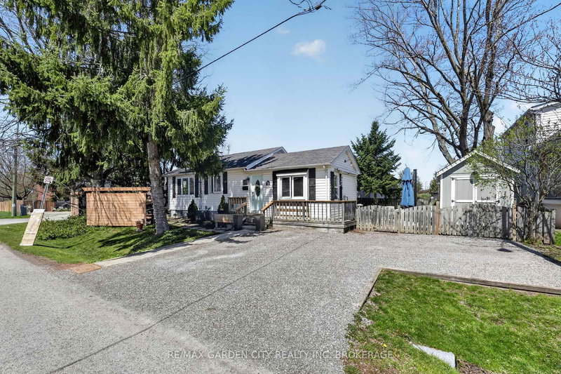 24 Bogart St, St. Catharines, L2M 1E6 | Image 3