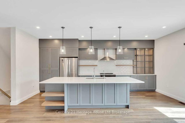 706 - 361 Quarter Town Line