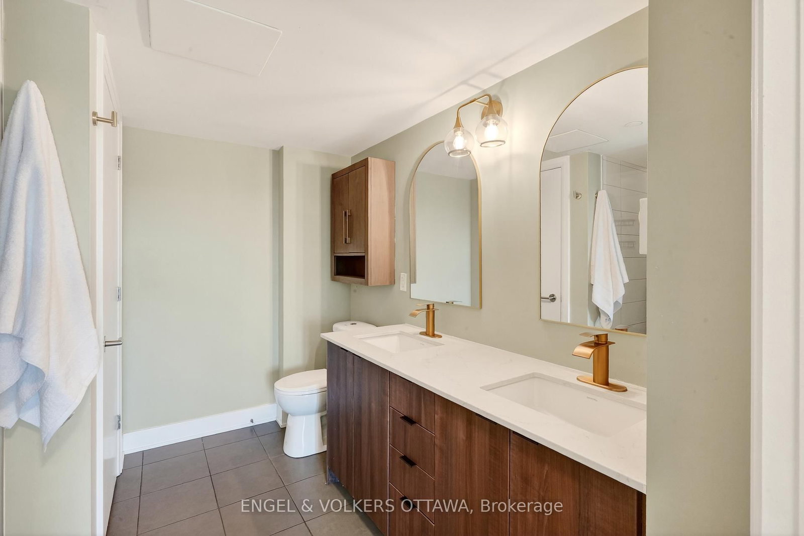 1035 Bank Street, Unit 406 - Photo 10