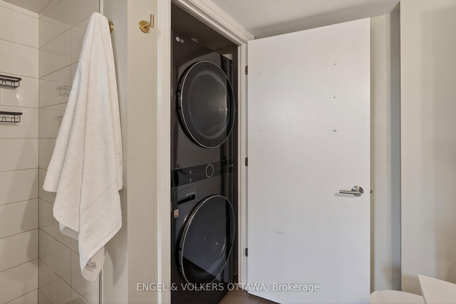 1035 Bank Street, Unit 406 - Photo 12