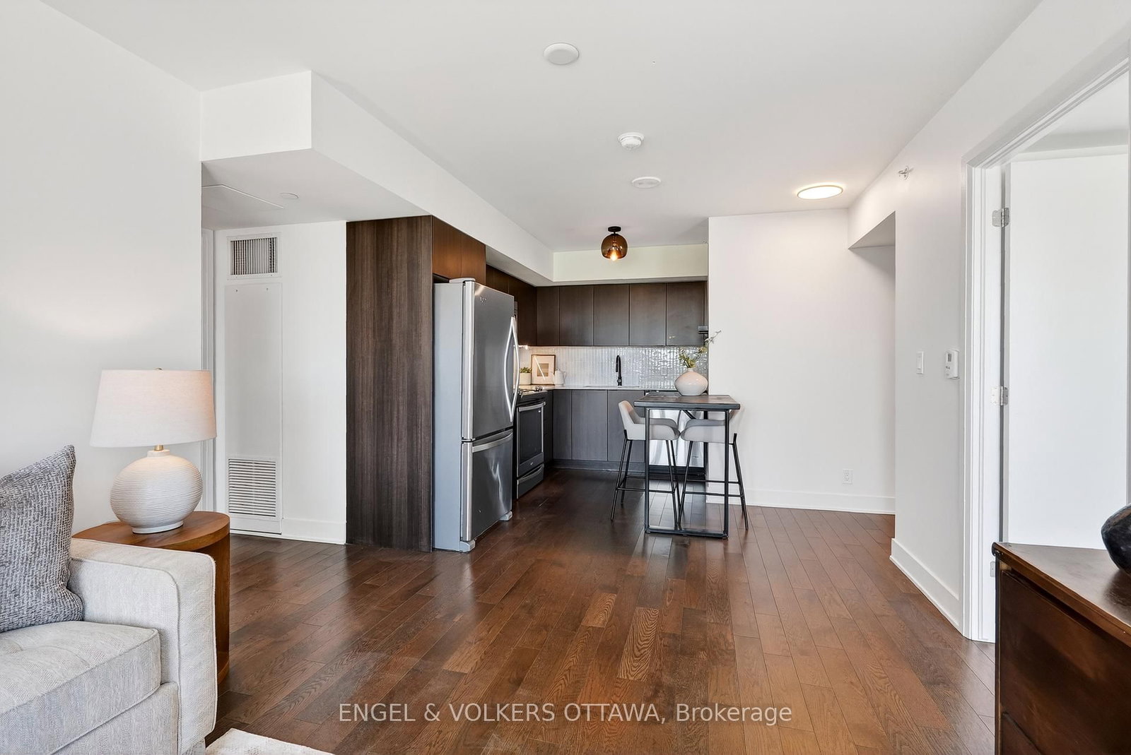 1035 Bank Street, Unit 406 - Photo 6