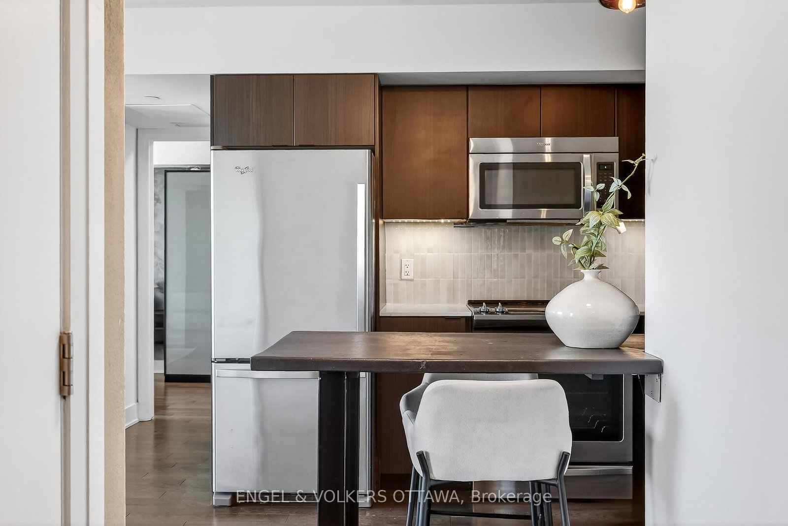 1035 Bank Street, Unit 406 - Photo 7