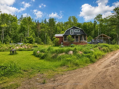 1079 North Mackenzie Lake Road