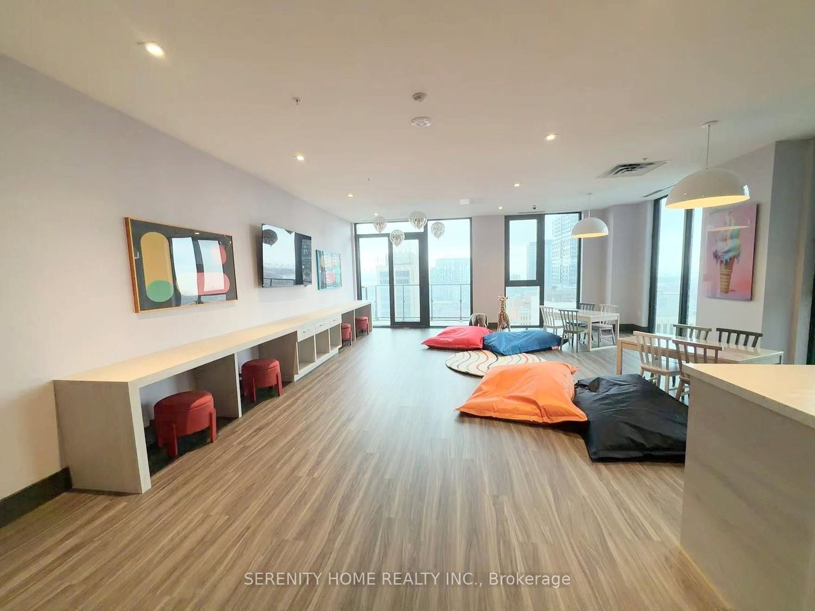 75 James Street S, Unit 1024 - Photo 10