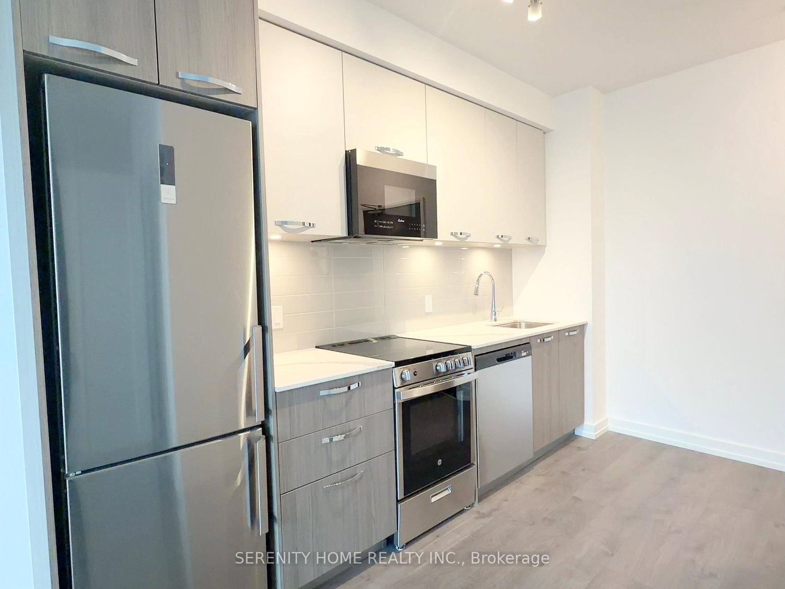 75 James Street S, Unit 1024 - Photo 21