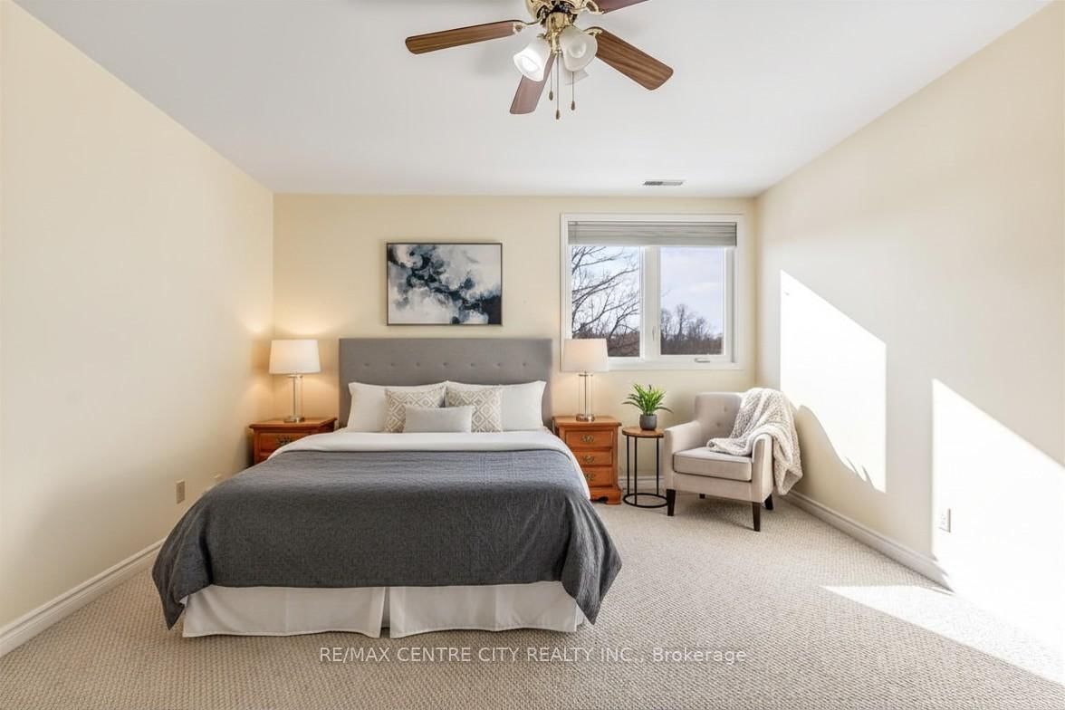 125 Elm Street, Unit 11 - Photo 20