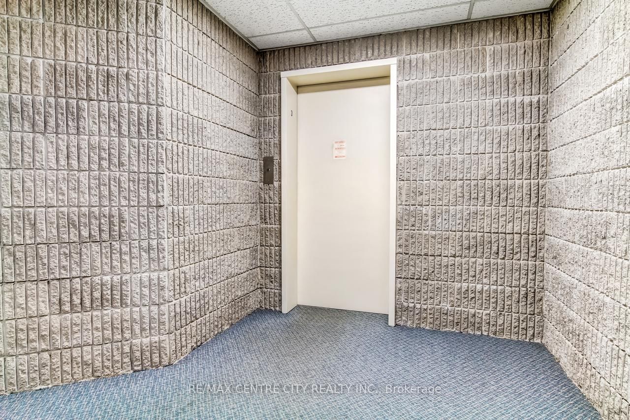 125 Elm Street, Unit 11 - Photo 4