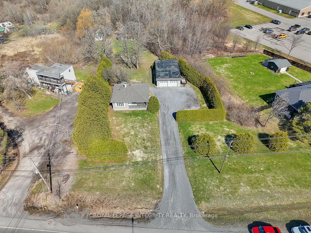 1099 Old Montreal Road - Photo 6