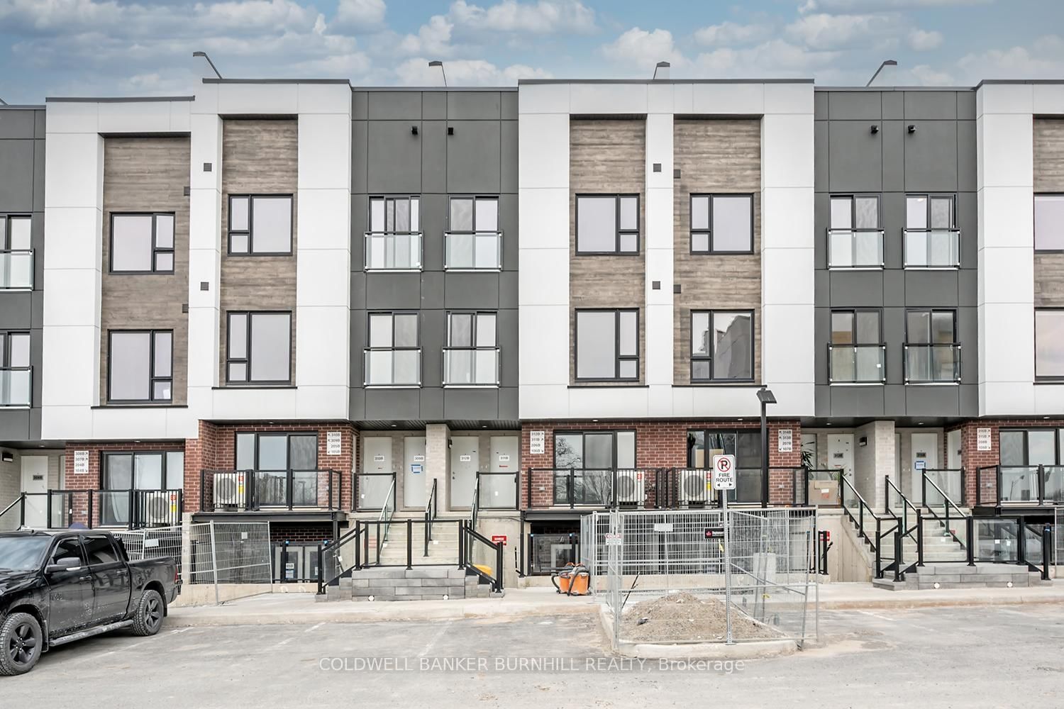 16 Melbourne Avenue, Unit 311B