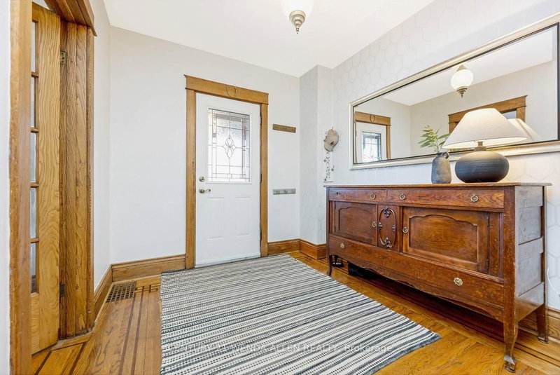 123 Hillcrest Ave, Hamilton, L8P 2X1 | Image 2