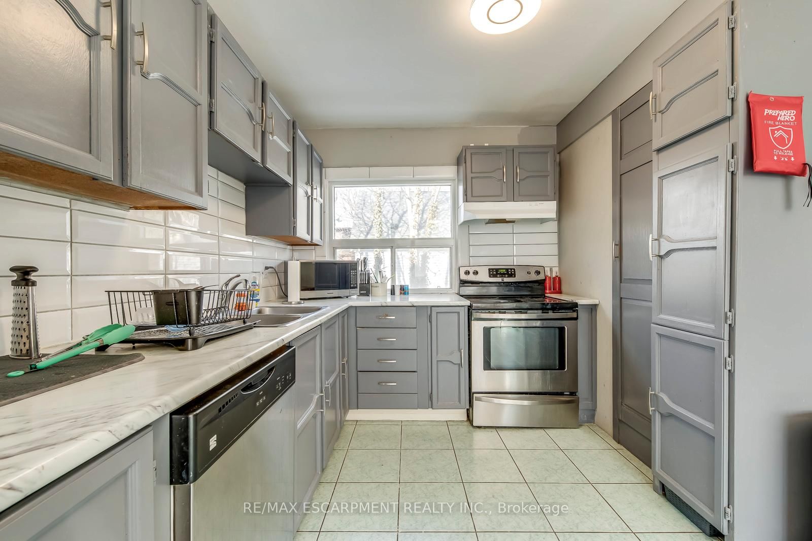 142 Ewen Road - Photo 13