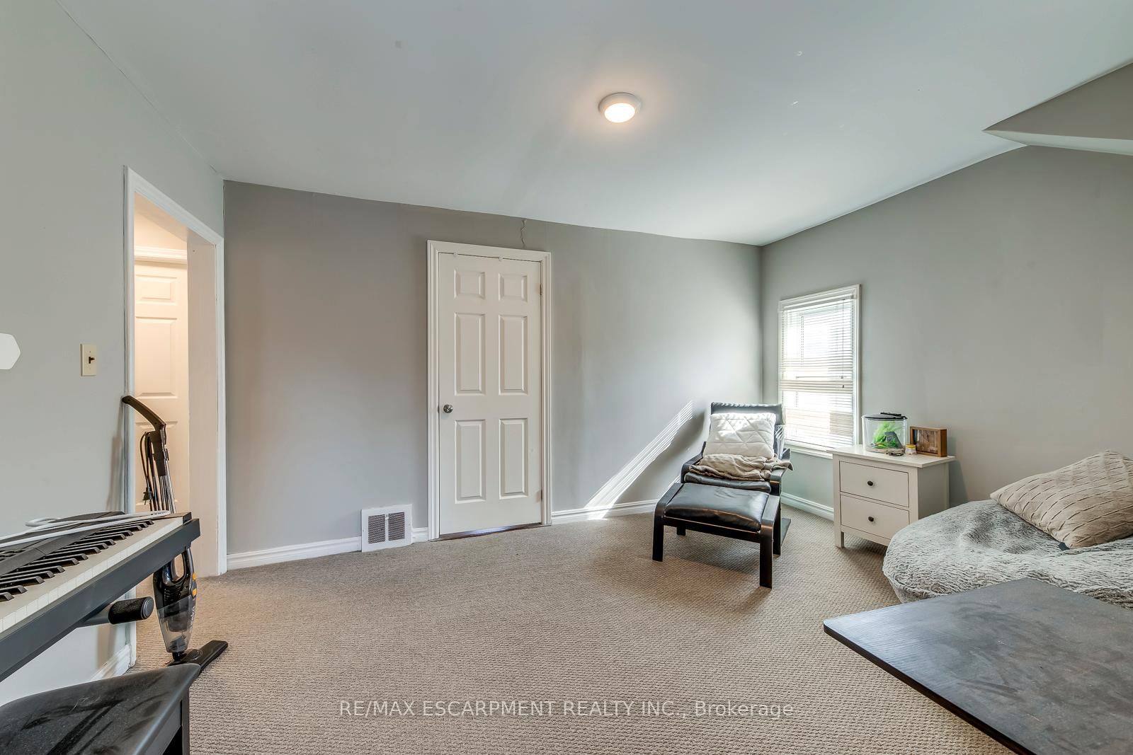 142 Ewen Road - Photo 22