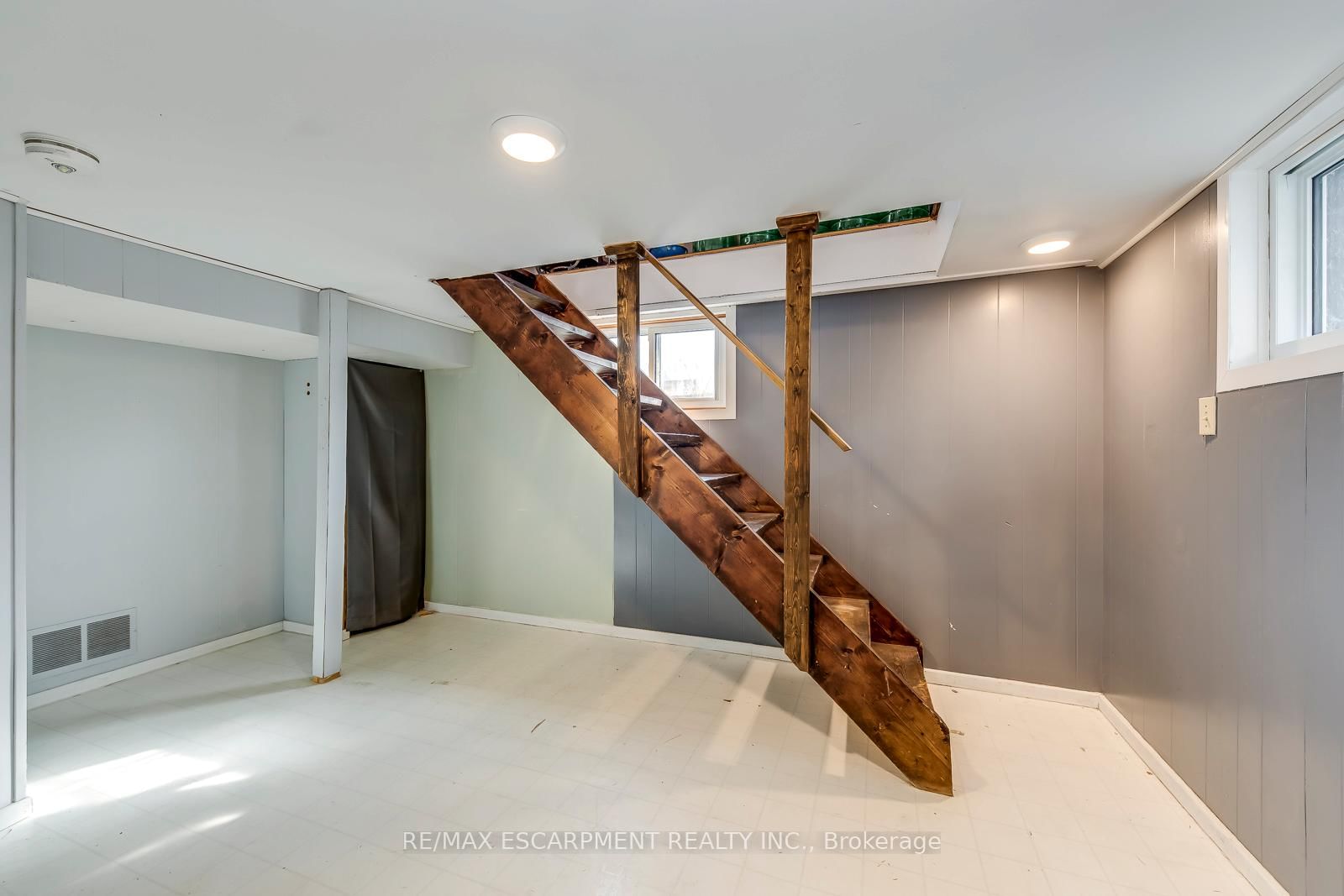142 Ewen Road - Photo 31