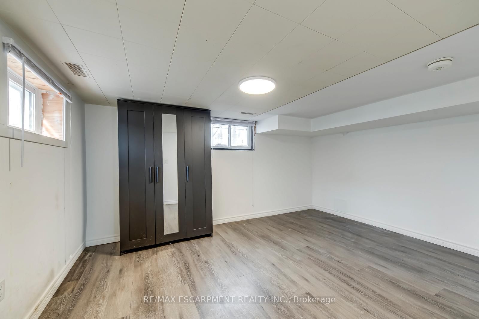 142 Ewen Road - Photo 32