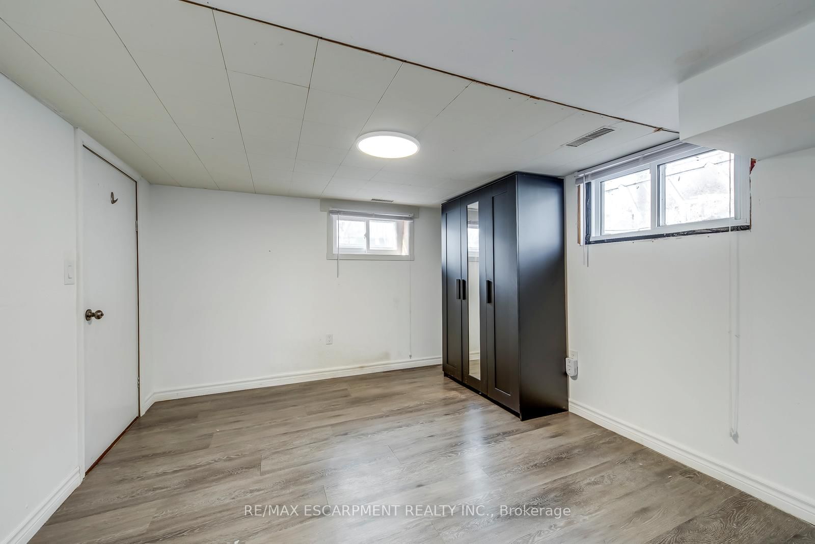 142 Ewen Road - Photo 33