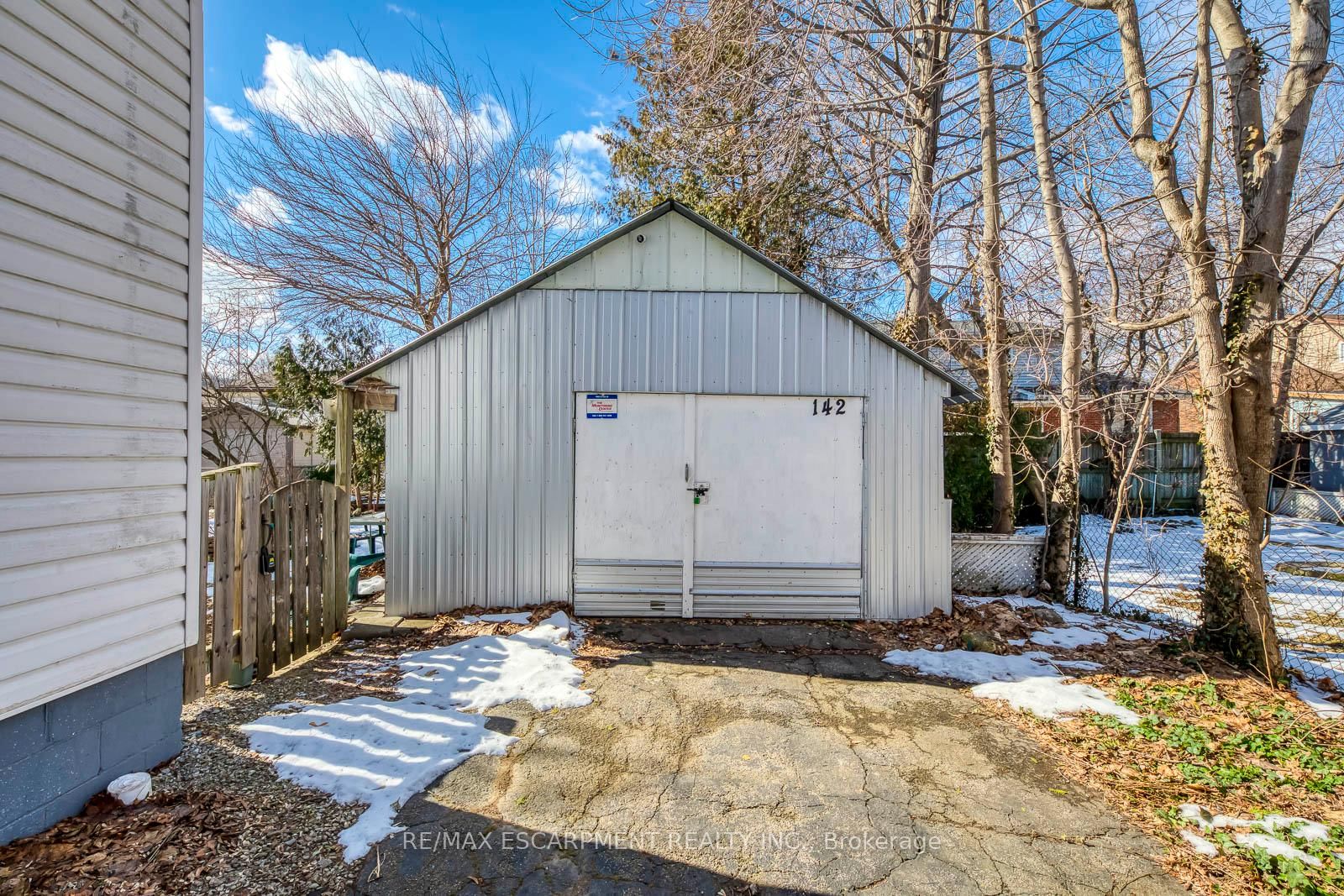 142 Ewen Road - Photo 43