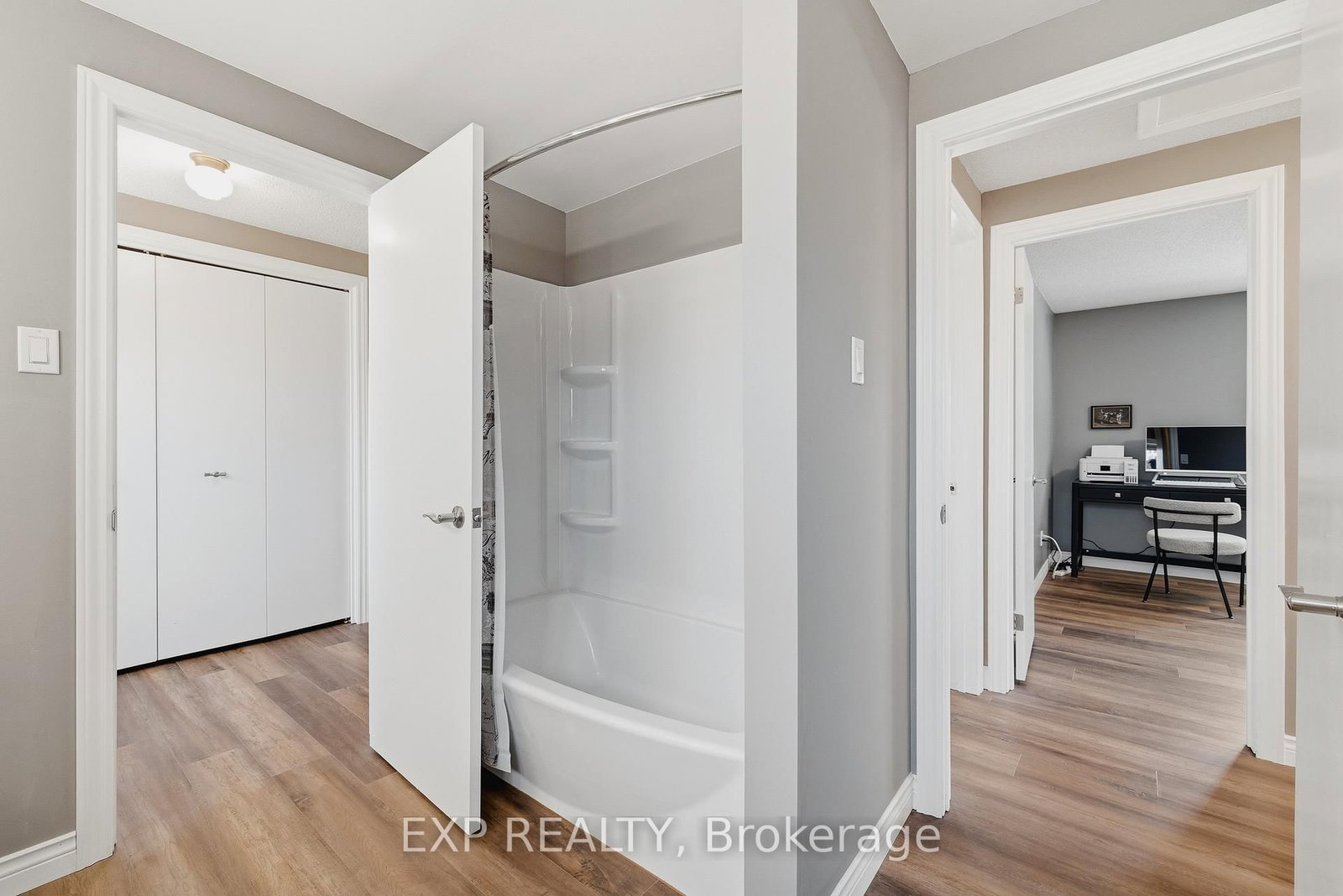 143 St Jerome Crescent - Photo 26