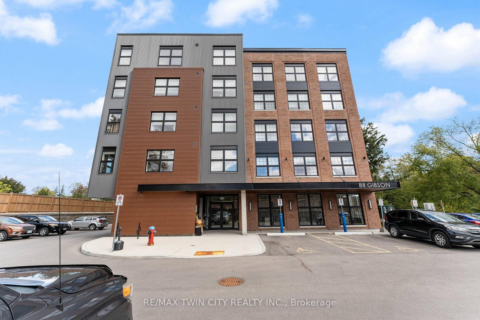 88 Gibson Street, Unit 209 - Photo 30