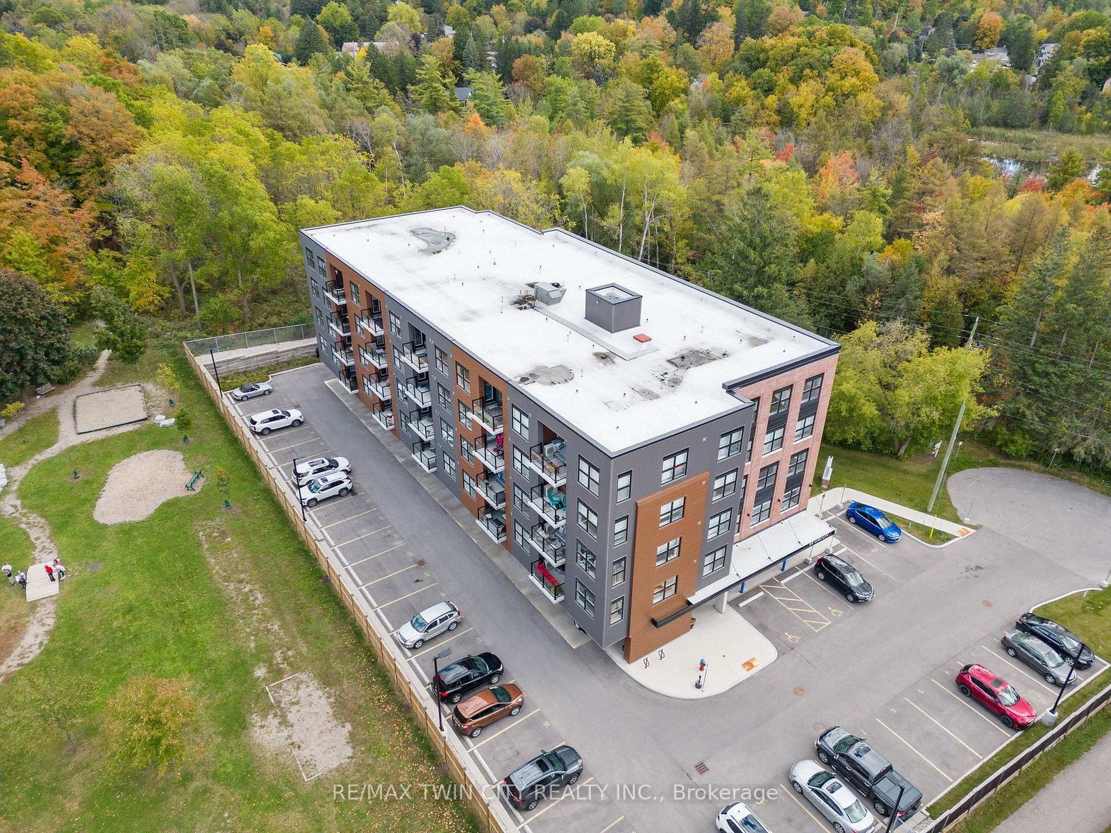 88 Gibson Street, Unit 209 - Photo 34