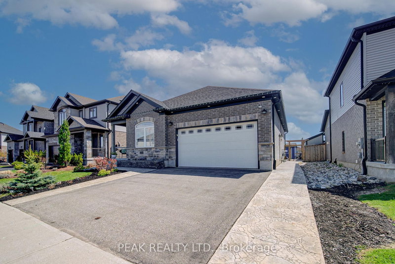 20 Stier Rd, Wilmot, N3A 4N7 | Image 2