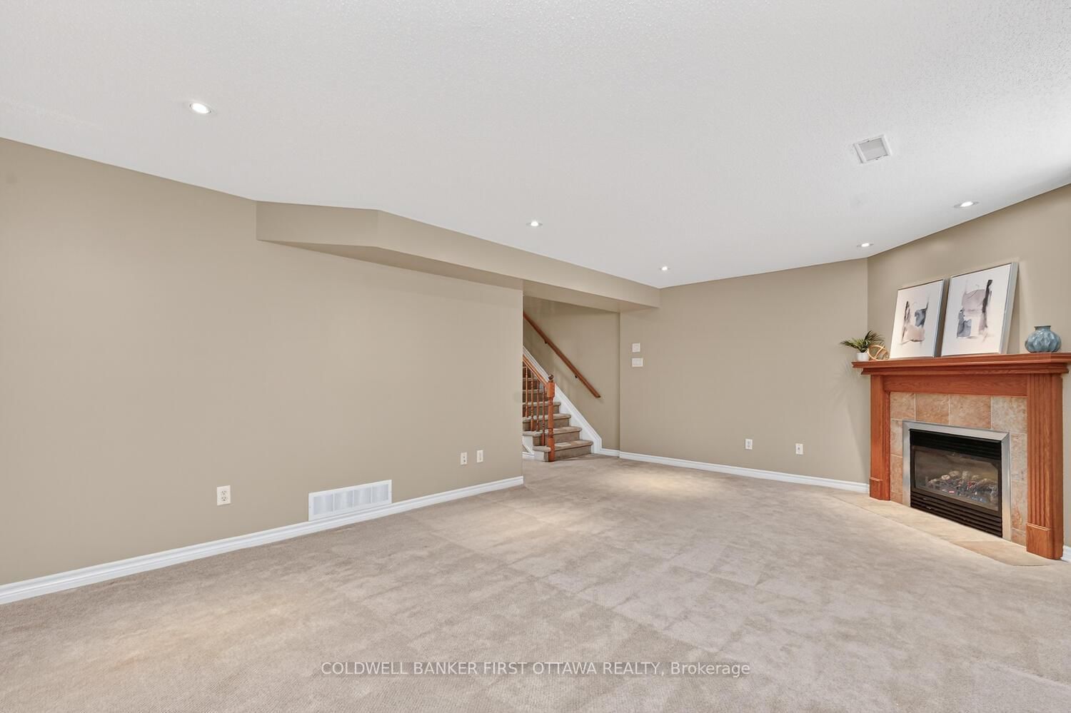 102 Windance Crescent - Photo 32