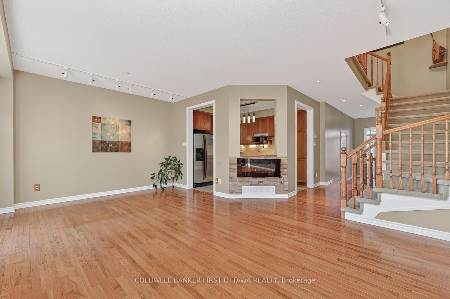 102 Windance Crescent - Photo 9