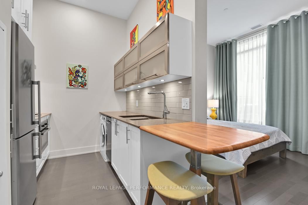 11 OBLATS Street, Unit 101 - Photo 12