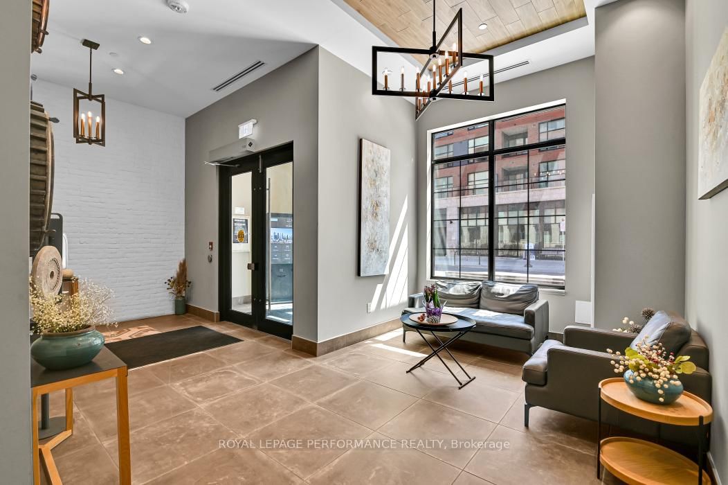 11 OBLATS Street, Unit 101 - Photo 3