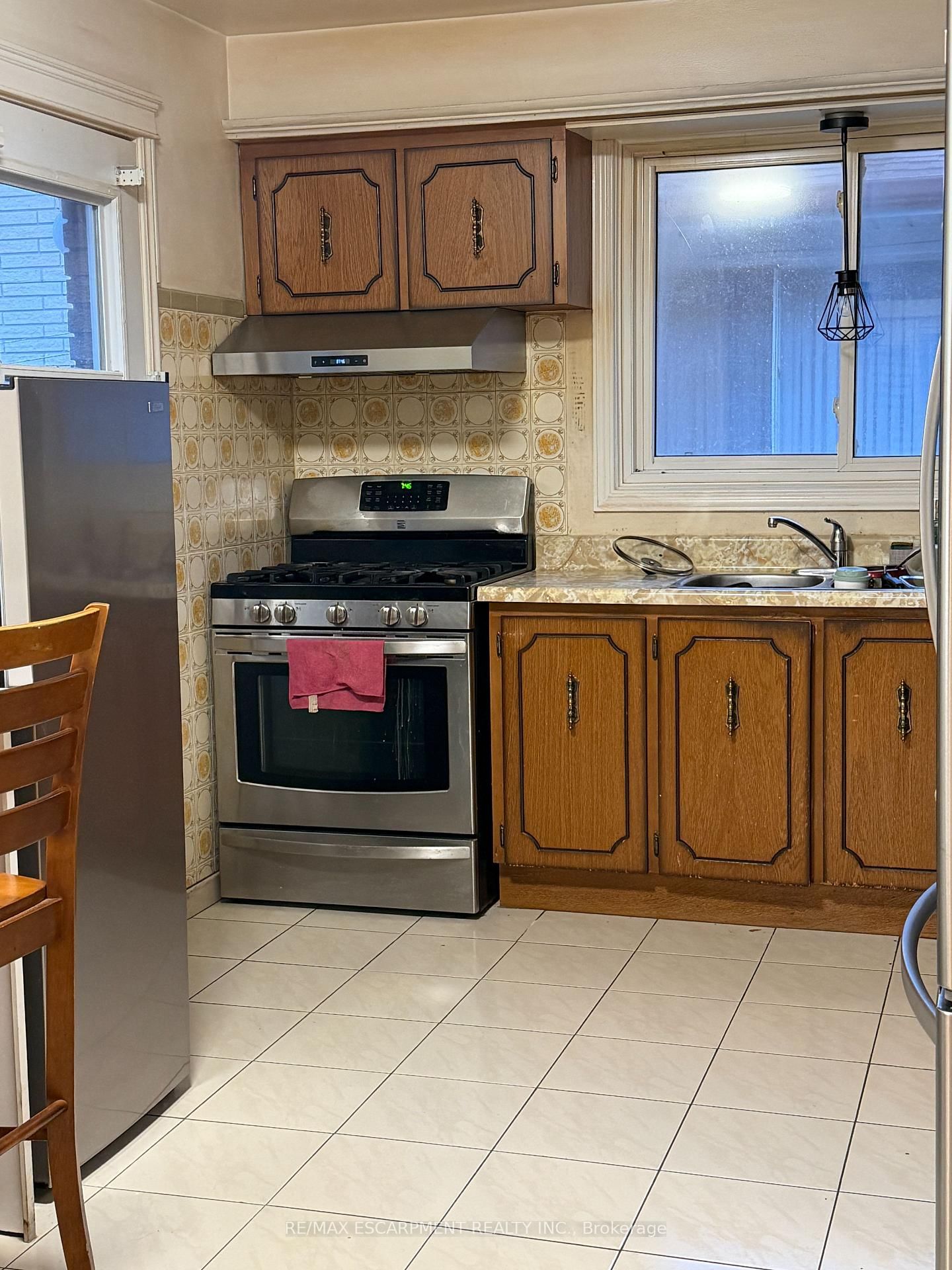 10 Fairington Crescent, Unit UPPER - Photo 6