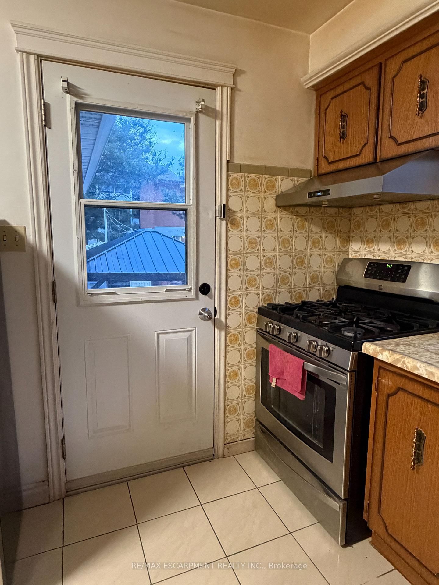 10 Fairington Crescent, Unit UPPER - Photo 8