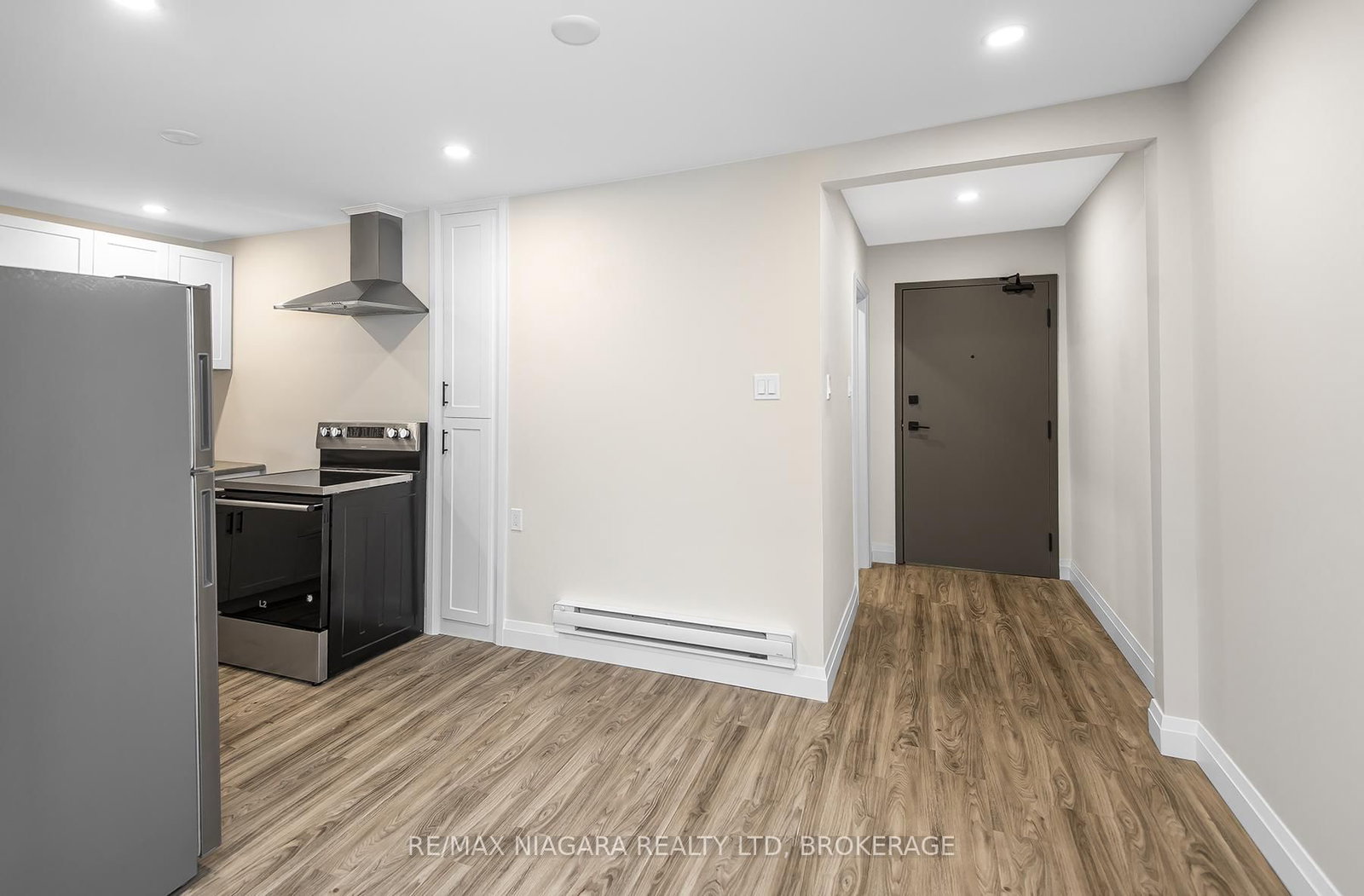 Unit 2 - 262 West Street, Port Colborne 5
