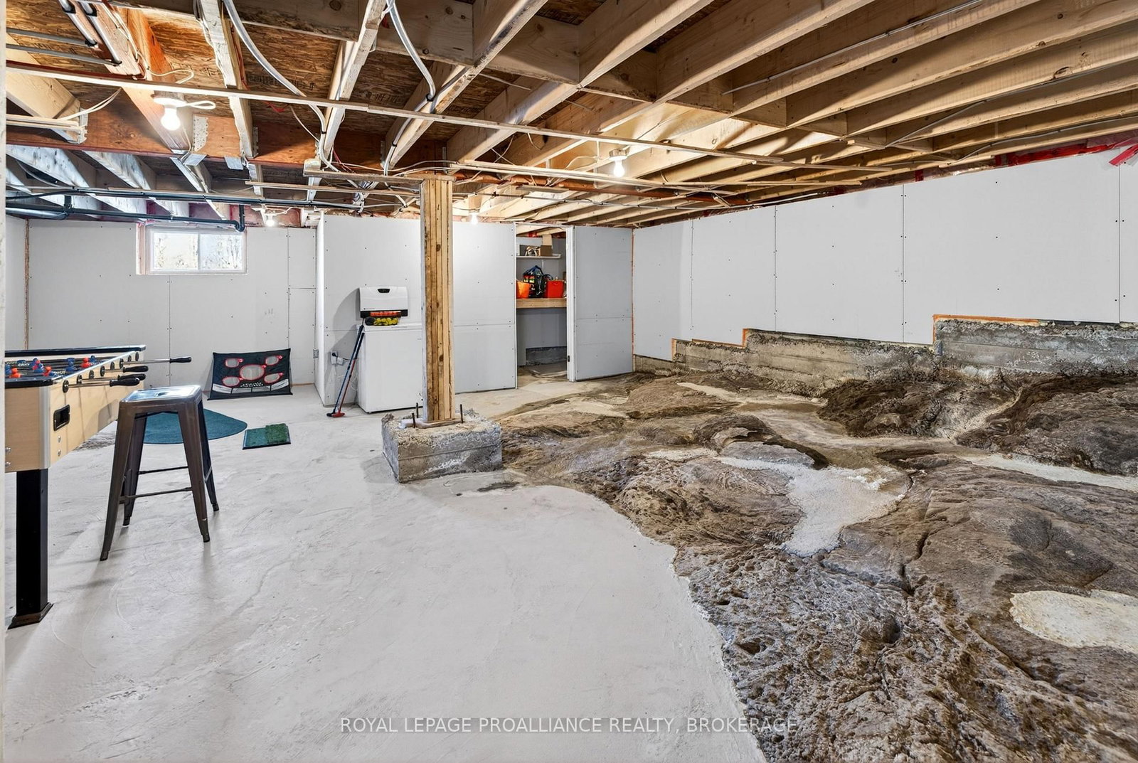 Listing Image 42