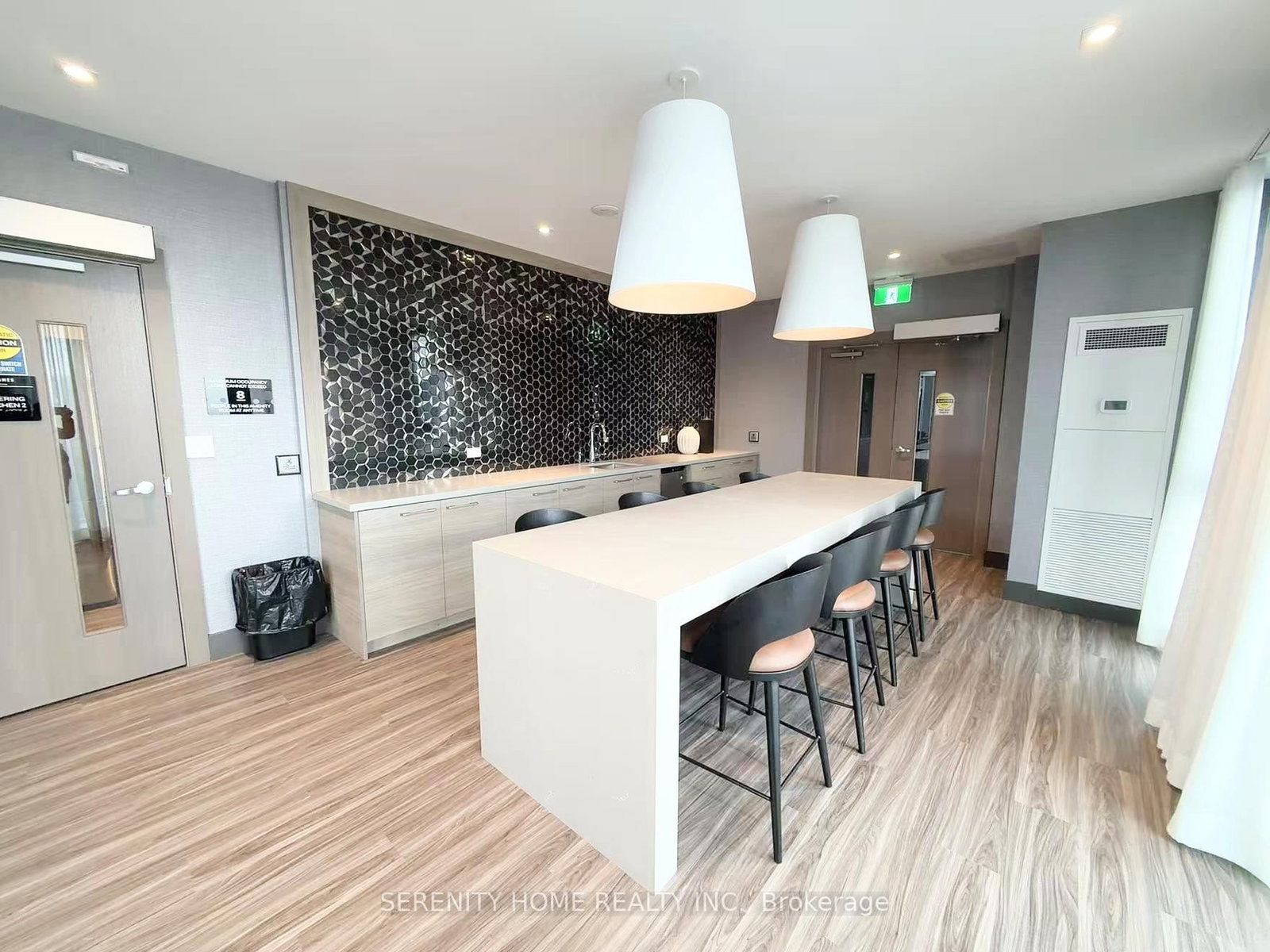 75 James Street S, Unit 1223 - Photo 16