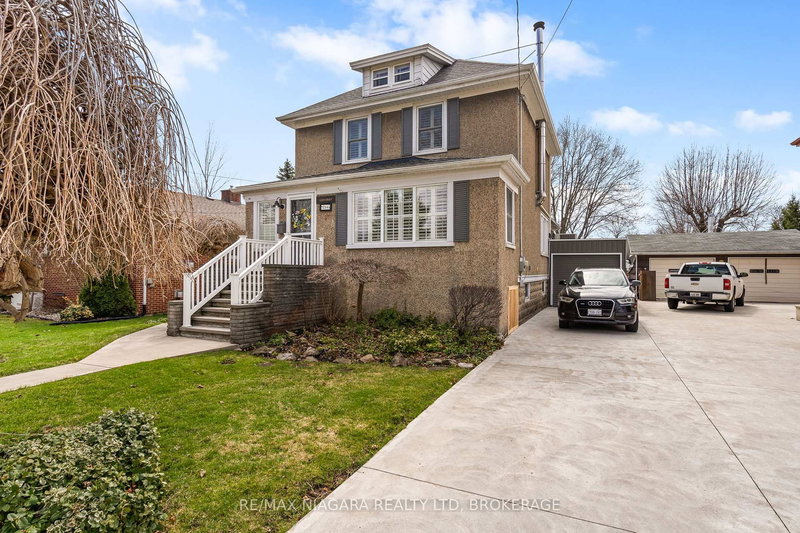 294 Stanley St, Port Colborne, L3K 3A2 | Image 2