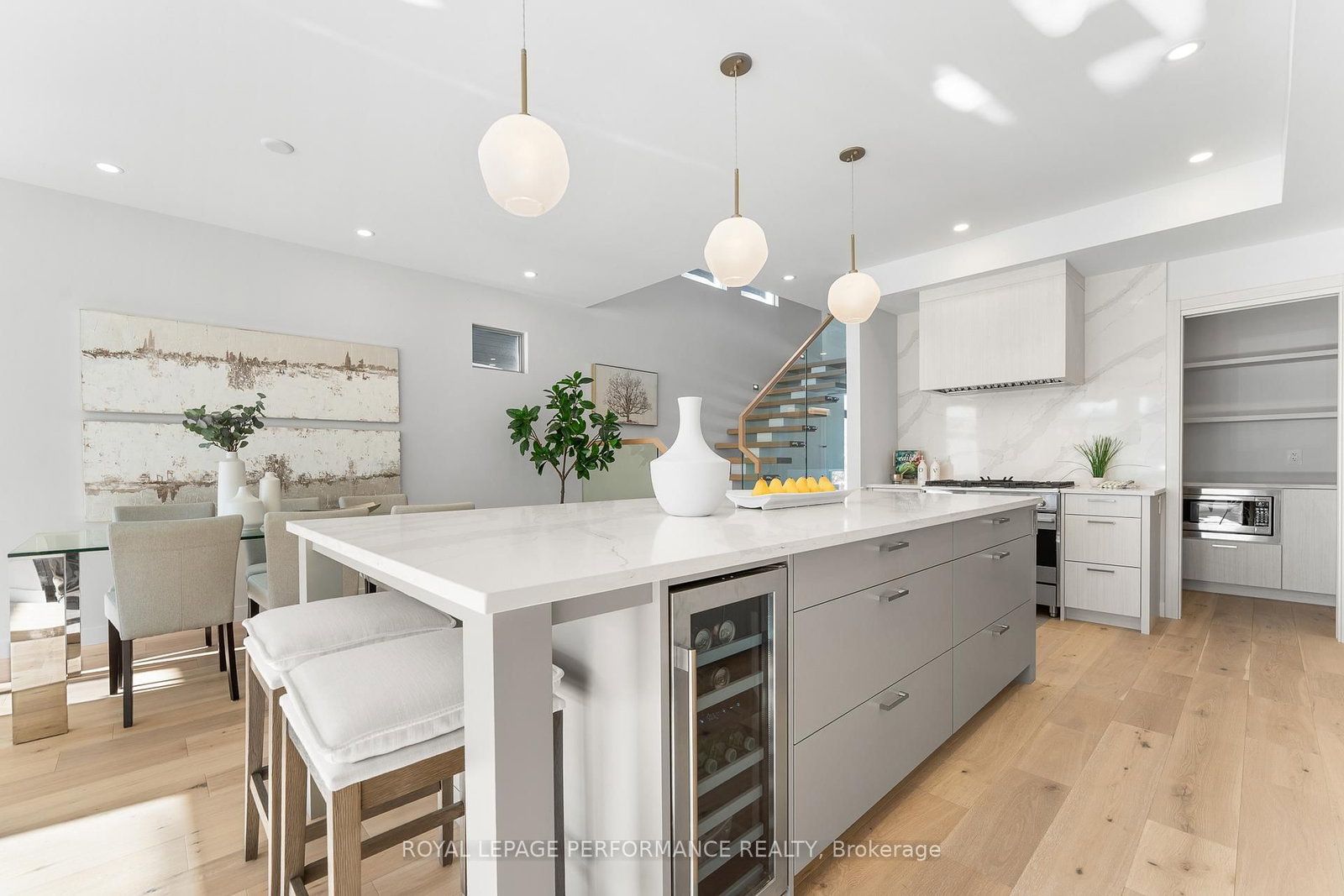 426 Avondale Avenue - Photo 17