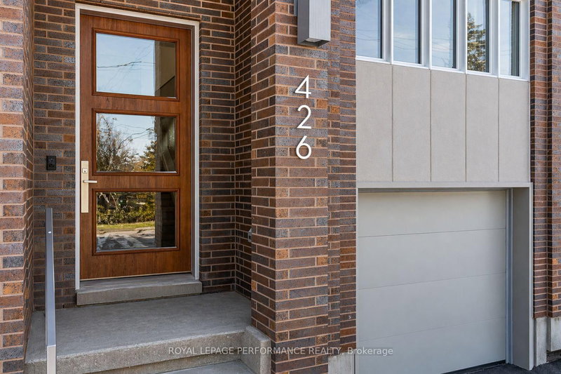 426 Avondale Ave, Ottawa, K2A 0S3 | Image 2
