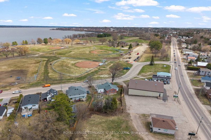 184 Riverside Dr, Pembroke, K8A 5K9 | Image 3