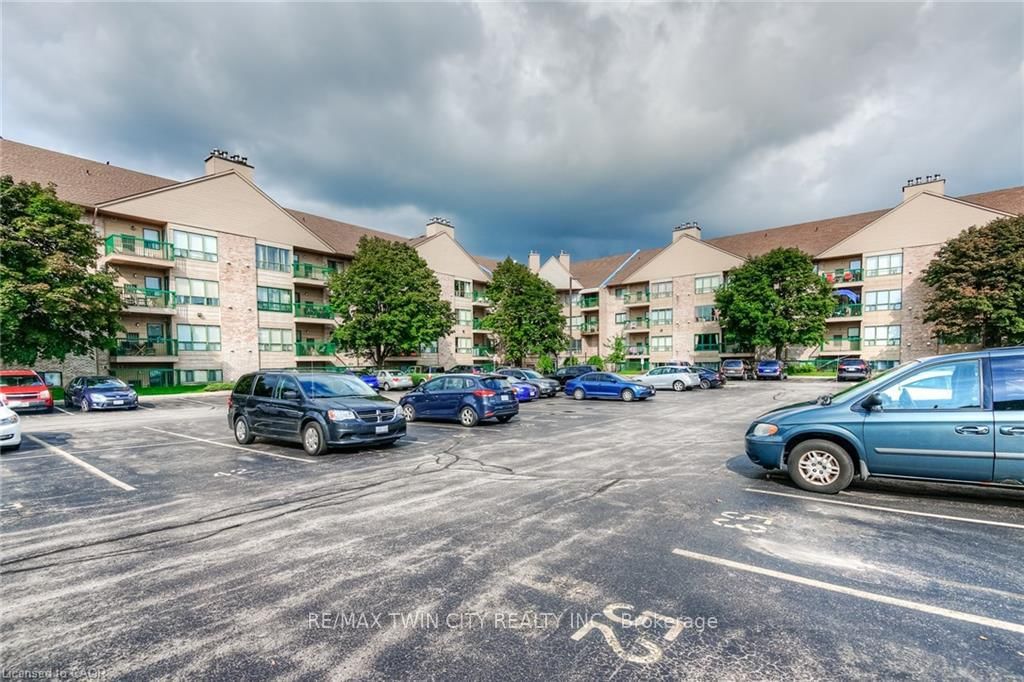 15 Hofstetter Avenue, Unit 318 - Photo 14