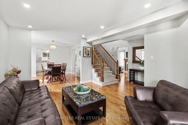 1113 Saint-Emmanuel Terr, Ottawa, K1C 2J6 | Image 3