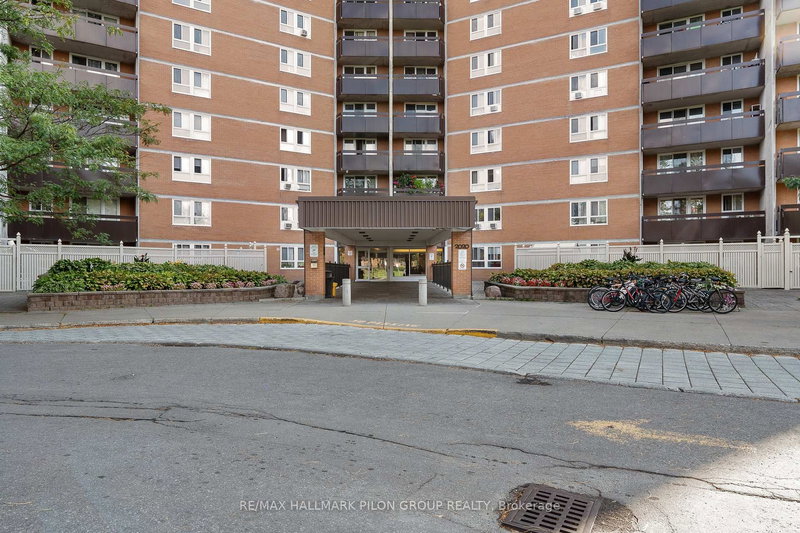 508 - 2000 Jasmine Cres, Ottawa, K1J 8K4 | Image 2